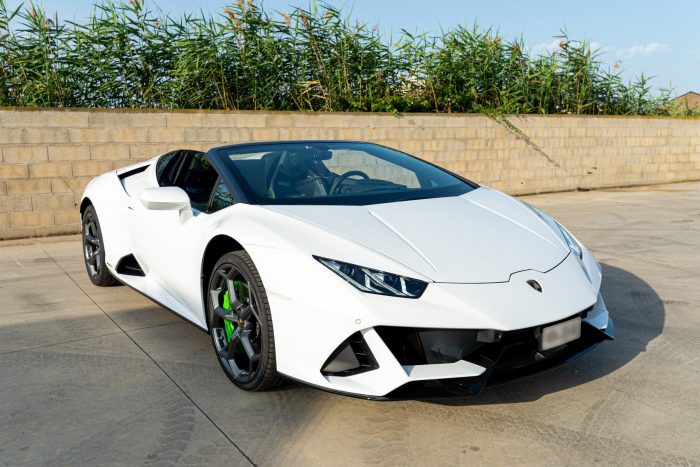 Location Lamborghini Huracan EVO Spyder à Montpellier - Mauguio